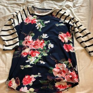 Floral 3/4 length shirt